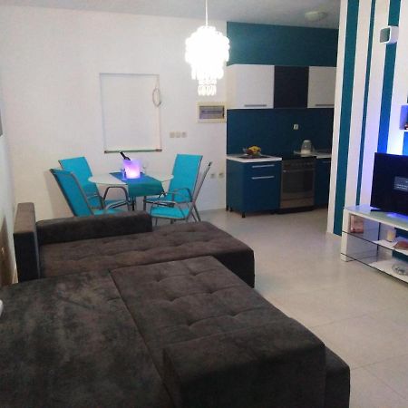 Apartment Tara Sumartin Εξωτερικό φωτογραφία